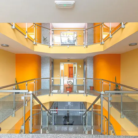 Апартаменты Bristol Shore Rooftop Pool And Sea View