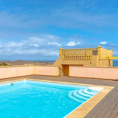 Bristol Shore Rooftop Pool And Sea View