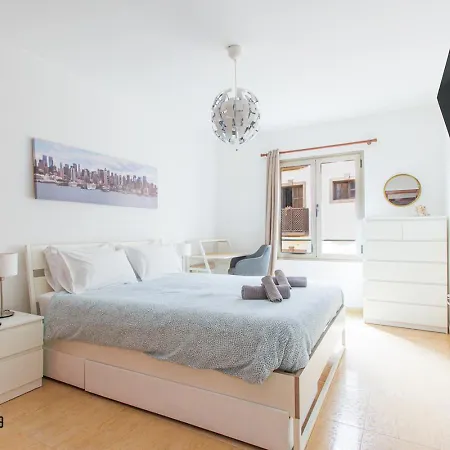 Bristol Shore Rooftop Pool And Sea View Апартаменты *