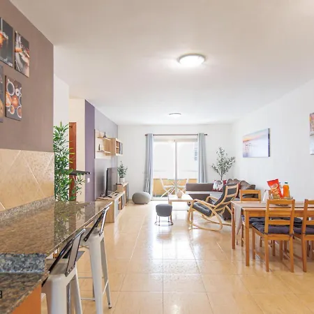 Bristol Shore Rooftop Pool And Sea View