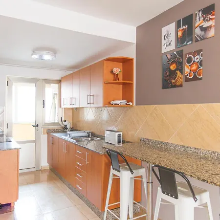 Bristol Shore Rooftop Pool And Sea View Апартаменты *