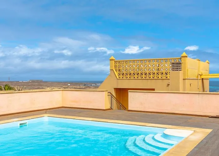 Bristol Shore Rooftop Pool And Sea View