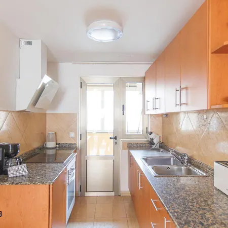 Bristol Shore Rooftop Pool And Sea View アパート *