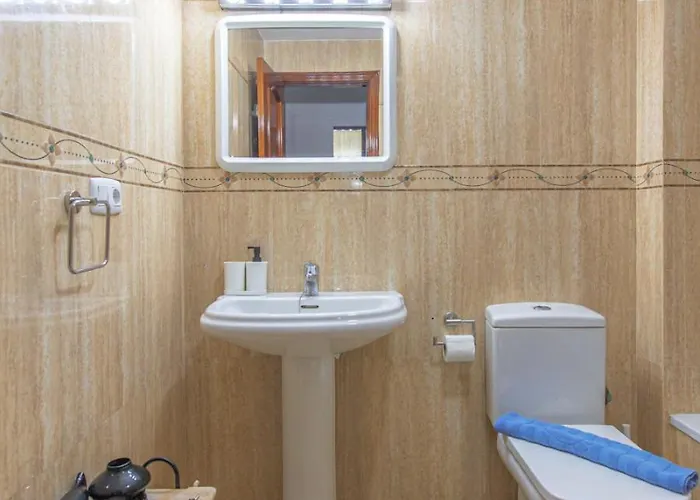 Bristol Shore Rooftop Pool And Sea View