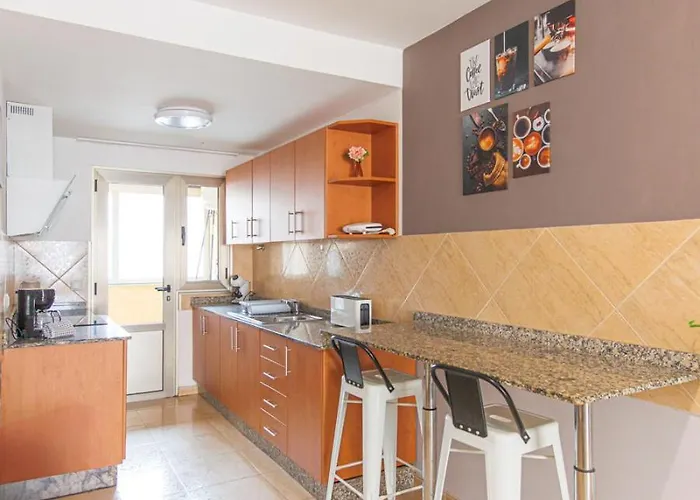 Bristol Shore Rooftop Pool And Sea View Κοραλέχο